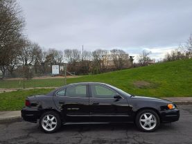 2004 PONTIAC GRAND AM SEDAN V6, 3.4 LITER SE SEDAN 4D