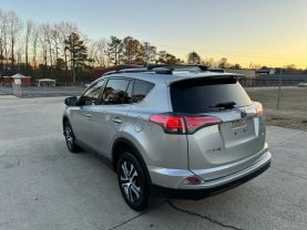 2018 Toyota Rav4 - Image 6
