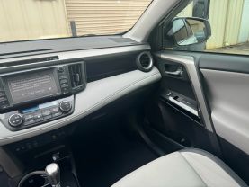 2018 Toyota Rav4 - Image 21