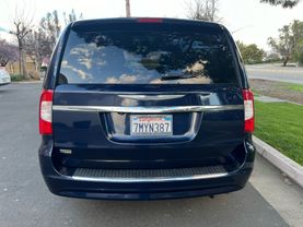 2014 CHRYSLER TOWN & COUNTRY