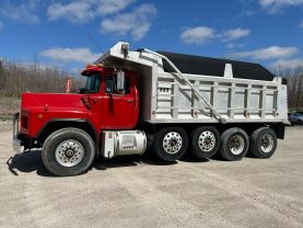 1999 MACK RB6885 DUMP DUMP TRUCK 400E7 QUAD AXLE at T&T Repairables - used car dealership in Spencer, Indiana.