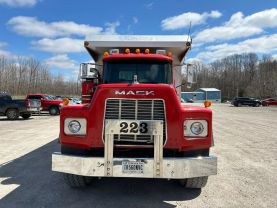 1999 MACK RB6885 DUMP DUMP TRUCK 400E7 QUAD AXLE at T&T Repairables - used car dealership in Spencer, Indiana.