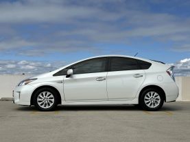 2015 TOYOTA PRIUS PLUG-IN HYBRID HATCHBACK 4-CYL, HYBRID, 1.8 LITER ADVANCED HATCHBACK 4D
