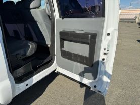 2015 FORD F350 SUPER DUTY CREW CAB PICKUP V8, TURBO DIESEL, 6.7L XL PICKUP 4D 8 FT