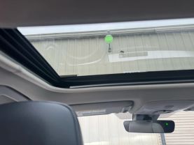 2018 Toyota Rav4 - Image 19