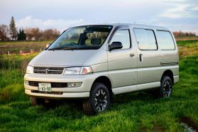 1998 TOYOTA HIACE REGIUS VAN 5L  