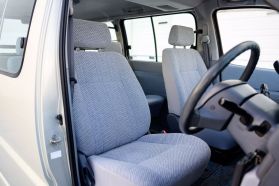 1998 TOYOTA HIACE REGIUS VAN 5L  