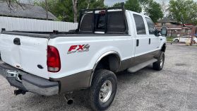2004 Ford F250 Super Duty Crew Cab - Image 9