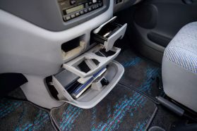 1998 TOYOTA HIACE REGIUS VAN 5L  