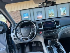 2017 Honda Pilot - Image 12
