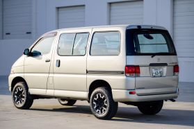 1998 TOYOTA HIACE REGIUS VAN 5L  