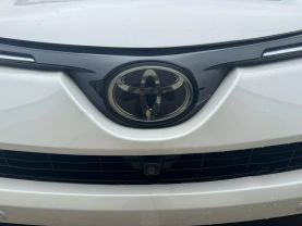 2018 Toyota Rav4 - Image 3