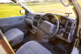 1998 TOYOTA HIACE REGIUS VAN 5L  
