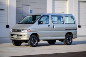 1998 TOYOTA HIACE REGIUS VAN 5L  