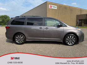 2019 TOYOTA SIENNA VAN V6, 3.5 LITER LE MINIVAN 4D