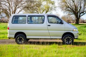 1998 TOYOTA HIACE REGIUS VAN 5L  