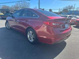 Used 2015 HYUNDAI SONATA SEDAN 4-CYL, PZEV, 2.4 LITER SE SEDAN 4D - LA Auto Star located in Virginia Beach, VA