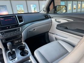 2017 Honda Pilot - Image 17