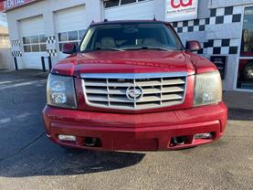 2004 CADILLAC ESCALADE SUV V8, 6.0 LITER SPORT UTILITY 4D