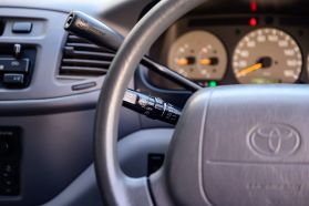 1998 TOYOTA HIACE REGIUS VAN 5L  