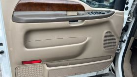 2004 Ford F250 Super Duty Crew Cab - Image 15