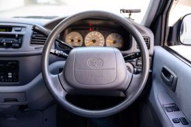 1998 TOYOTA HIACE REGIUS VAN 5L  