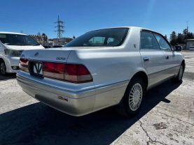 1999 TOYOTA CROWN SEDAN 2JZ-GE ROYAL SALOON