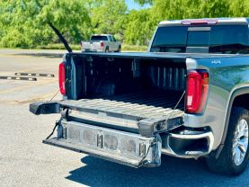 2020 GMC SIERRA 1500 CREW CAB PICKUP V8, ECOTEC3, DFM, 5.3 LITER SLT PICKUP 4D 5 3/4 FT