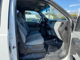 2015 FORD F350 SUPER DUTY CREW CAB PICKUP V8, TURBO DIESEL, 6.7L XL PICKUP 4D 8 FT
