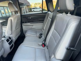2017 Honda Pilot - Image 14