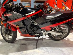 1990 KAWASAKI ZX750-F4 NINJA 750R STREET 4CYL. -