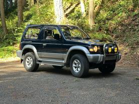 1995 Mitsubishi Pajero - Image 51