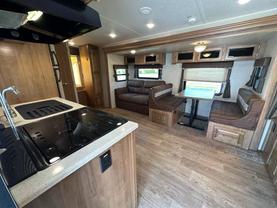 Used 2019 ROCKWOOD BY FOREST RIVER ROO TRAVEL TRAILER - 21SS - LA Auto Star located in Virginia Beach, VA