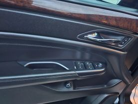 2015 CADILLAC SRX SUV V6, 3.6 LITER LUXURY COLLECTION SPORT UTILITY 4D