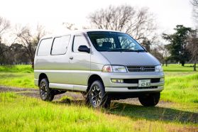1998 TOYOTA HIACE REGIUS VAN 5L  