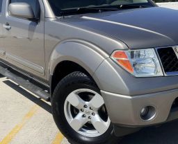 2006 NISSAN FRONTIER CREW CAB PICKUP V6, 4.0 LITER LE PICKUP 4D 5 FT