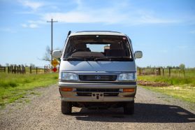 1996 TOYOTA HIACE VAN 1KZ-TE SUPER CUSTOM LIMITED