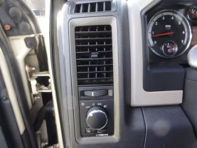 2011 DOGE RAM 1500 CREW CAB PICKUP V8, HEMI, 5.7 LITER ST PICKUP 4D 5 1/2 FT