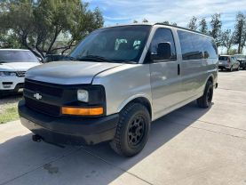 2005 Chevrolet Express 1500 Passenger - Image 1
