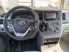2015 TOYOTA SIENNA