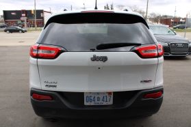 2016 JEEP CHEROKEE SUV 4-CYL, PZEV, 2.4 LITER LATITUDE SPORT UTILITY 4D