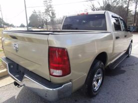 2011 DOGE RAM 1500 CREW CAB PICKUP V8, HEMI, 5.7 LITER ST PICKUP 4D 5 1/2 FT