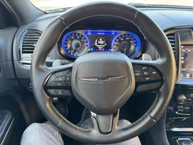 2017 CHRYSLER 300 SEDAN GRAY AUTOMATIC - Auto Spot