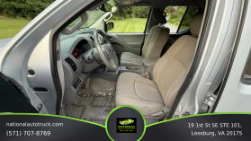 2015 Nissan Frontier Crew Cab - Image 11