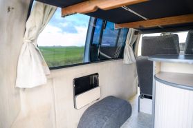 1996 TOYOTA HIACE VAN 1KZ-TE CAMPER