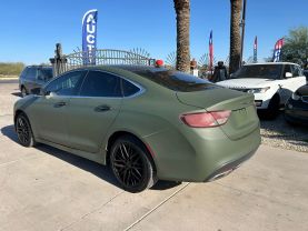 2015 Chrysler 200 - Image 3