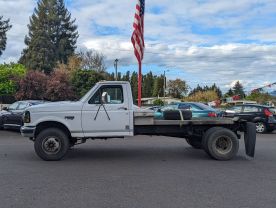 1997 Ford F350 Super Duty Regular Cab & Chassis - Image 2