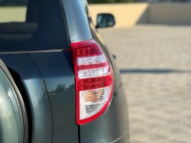 2011 TOYOTA RAV4 SUV 4-CYL, 2.5 LITER SPORT UTILITY 4D