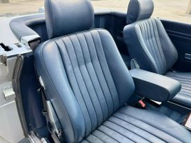 1987 MERCEDES-BENZ 560 SERIES CONVERTIBLE - SL 2D COUPE ROADSTER