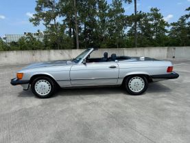 1987 MERCEDES-BENZ 560 SERIES CONVERTIBLE - SL 2D COUPE ROADSTER